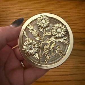 Bath & Body Works Gold Flowers Scentportable Car Fragrance Holder Visor Clip